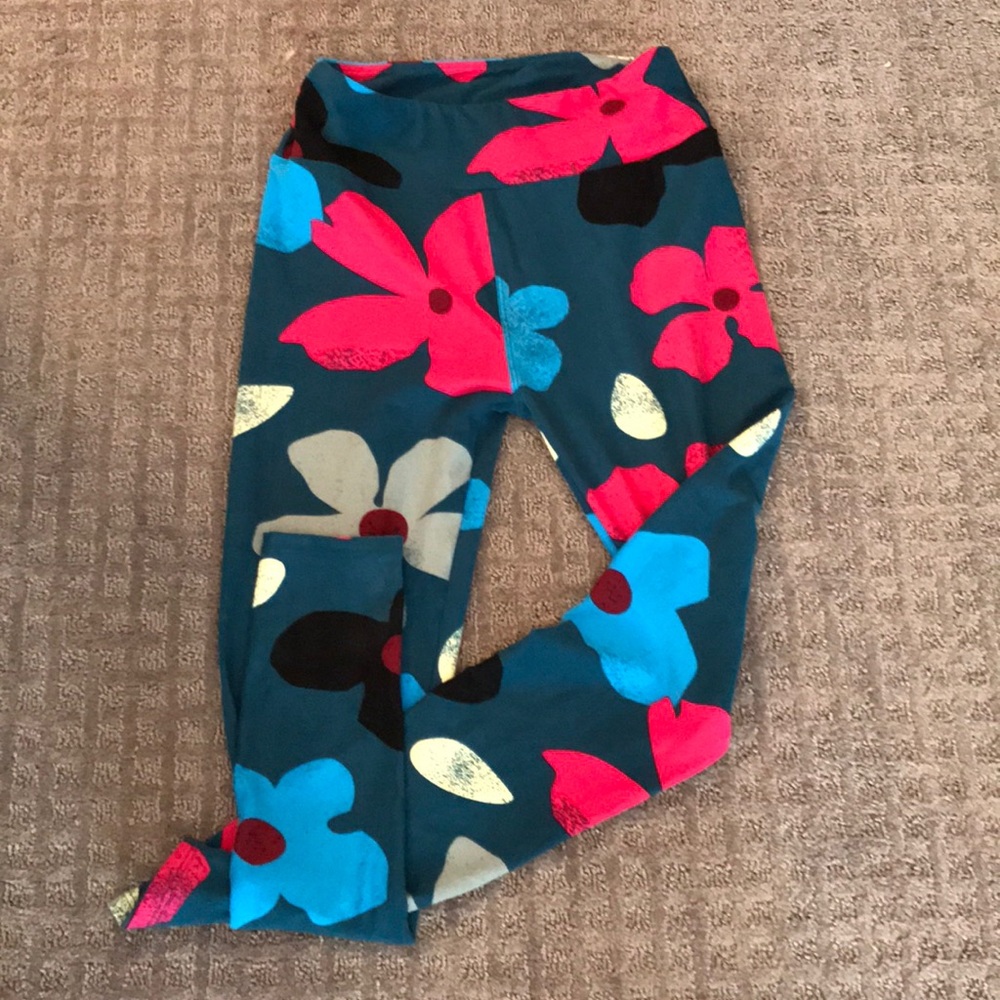 Lularoe flower leggings worn once size OS